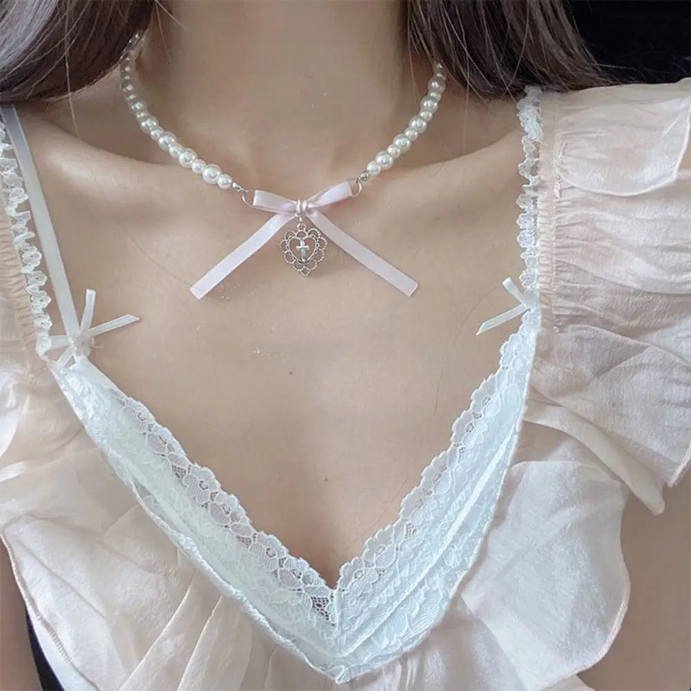 Romantic Imitation Pearl Sweet Bow Pendant Necklace